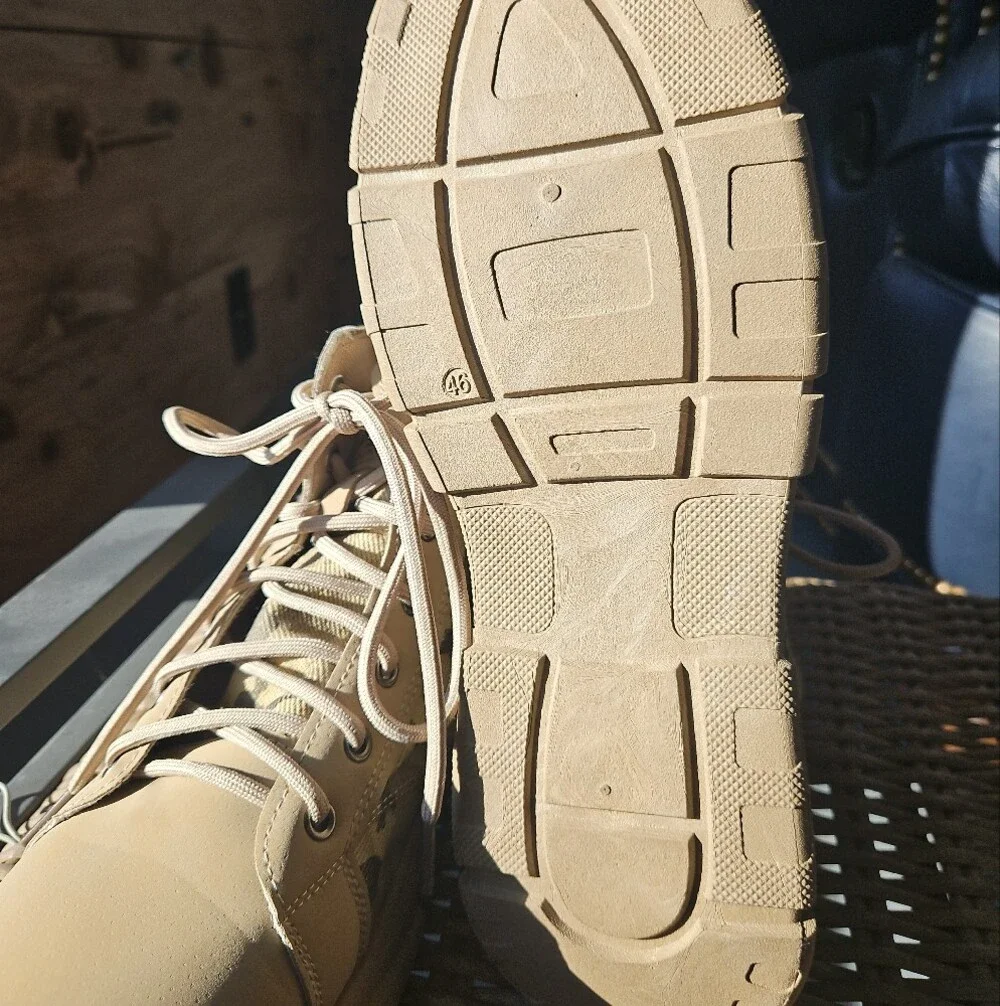 Men's Desert Camo Tactical Boots - Tan